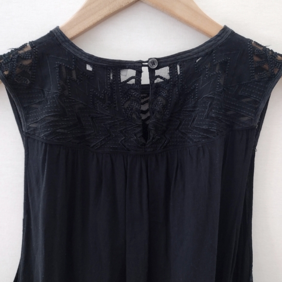 Wilfred Aritzia | Eclater Crinkled Yoke Blouse in Black | Size Medium - Picture 7 of 8